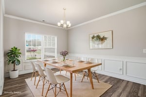 DSC05666 virtually staged.jpeg