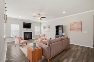 DSC05681 virtually staged.jpeg