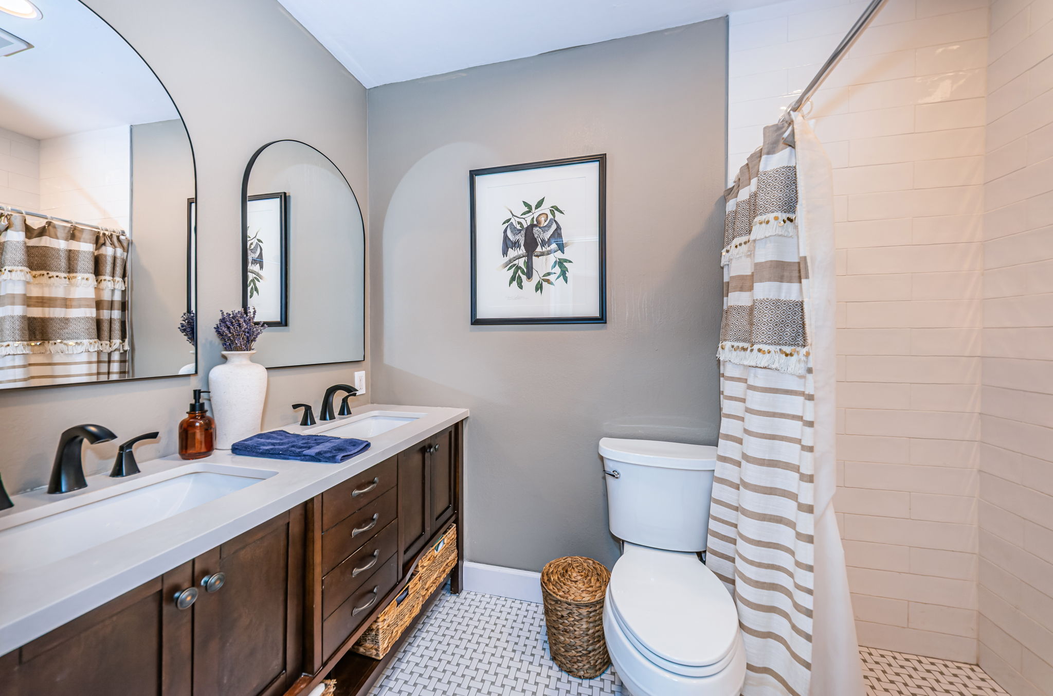 Bathroom1a