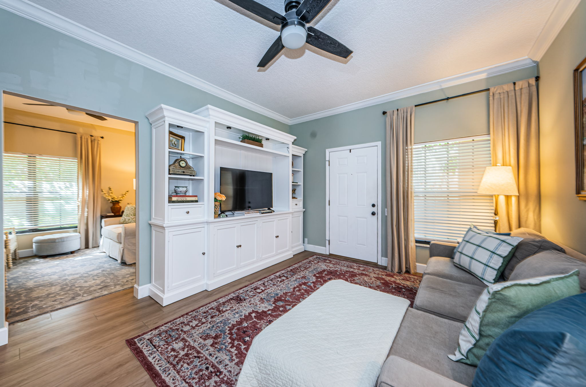 Living Room4