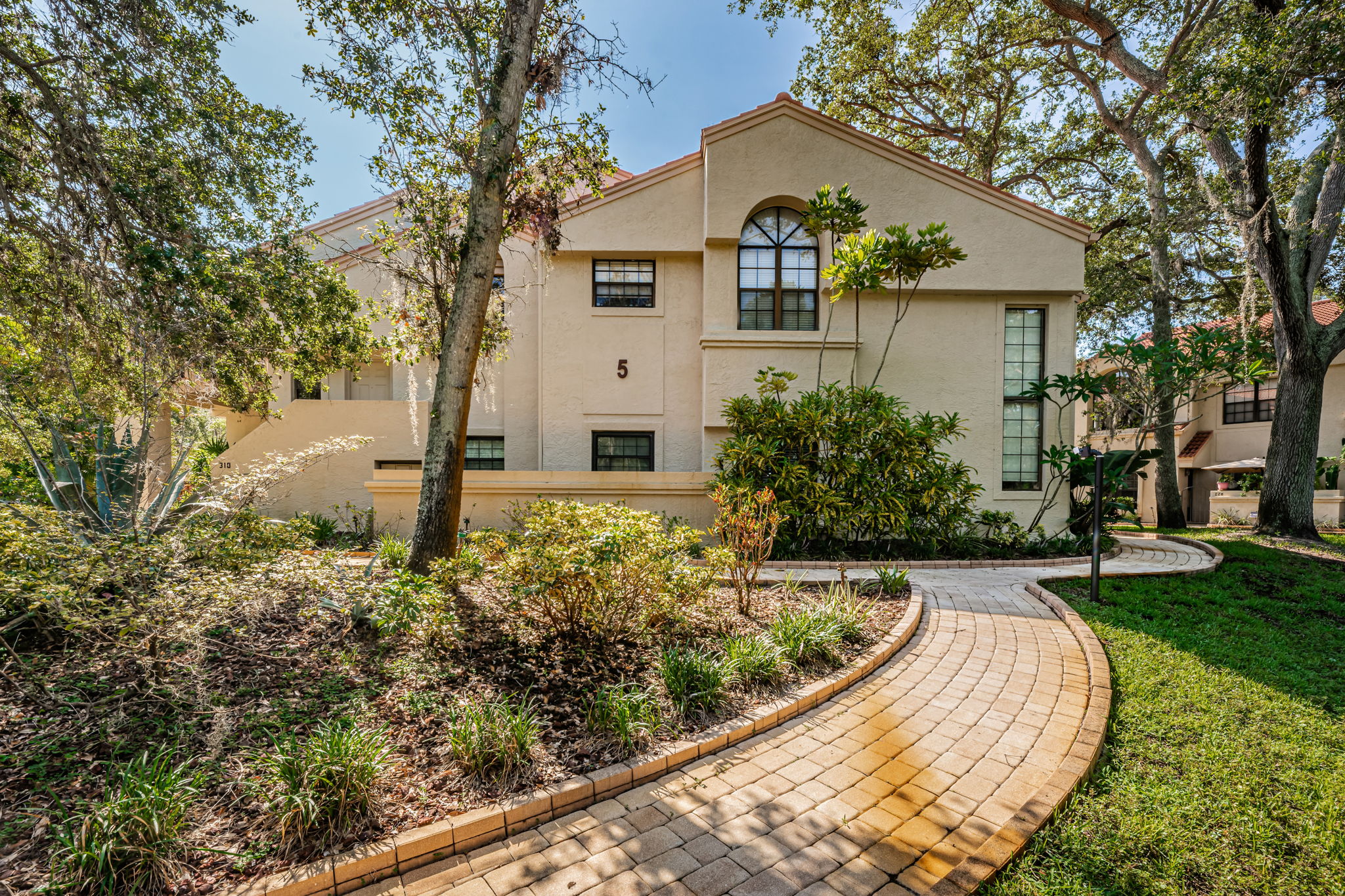 Side Walkway