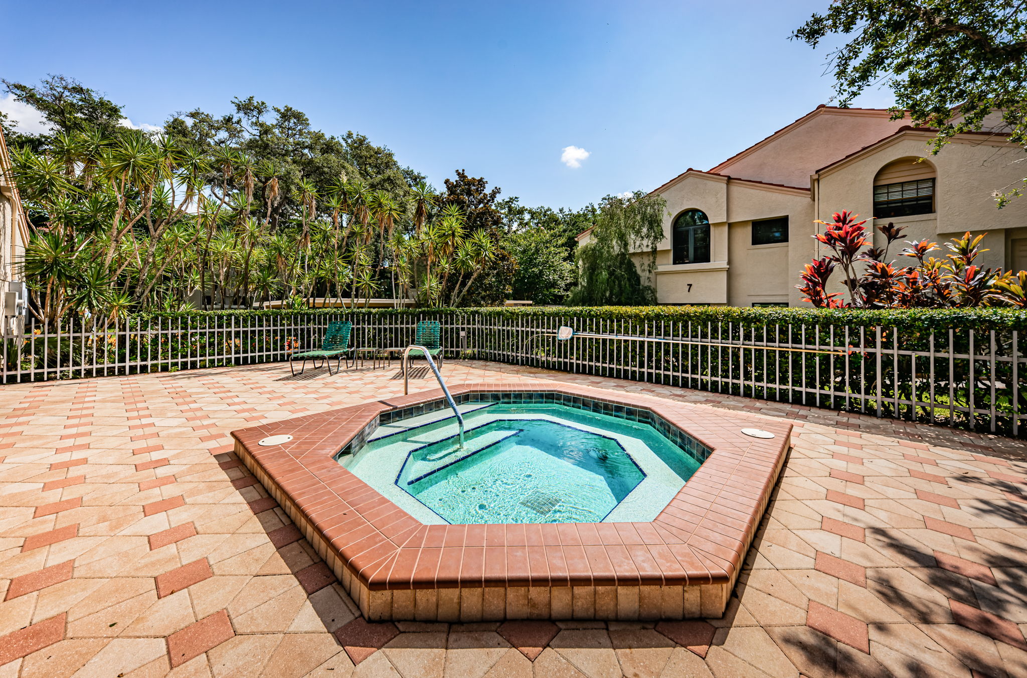 12-Hot Tub