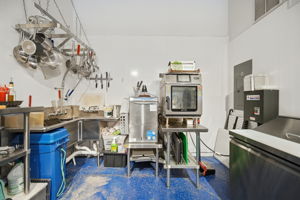  Photo 44