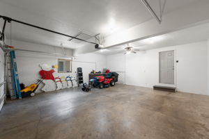  Photo 52