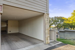 Photo 0