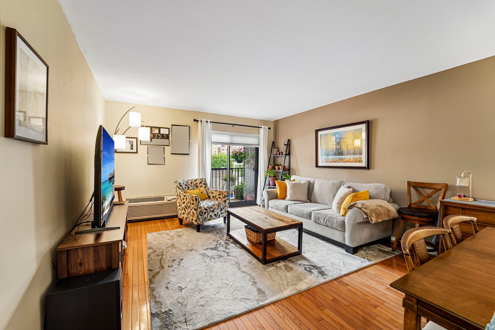 Park St 1F-S0409-010.jpg