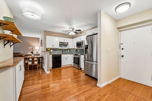 Park St 1F-S0409-004.jpg