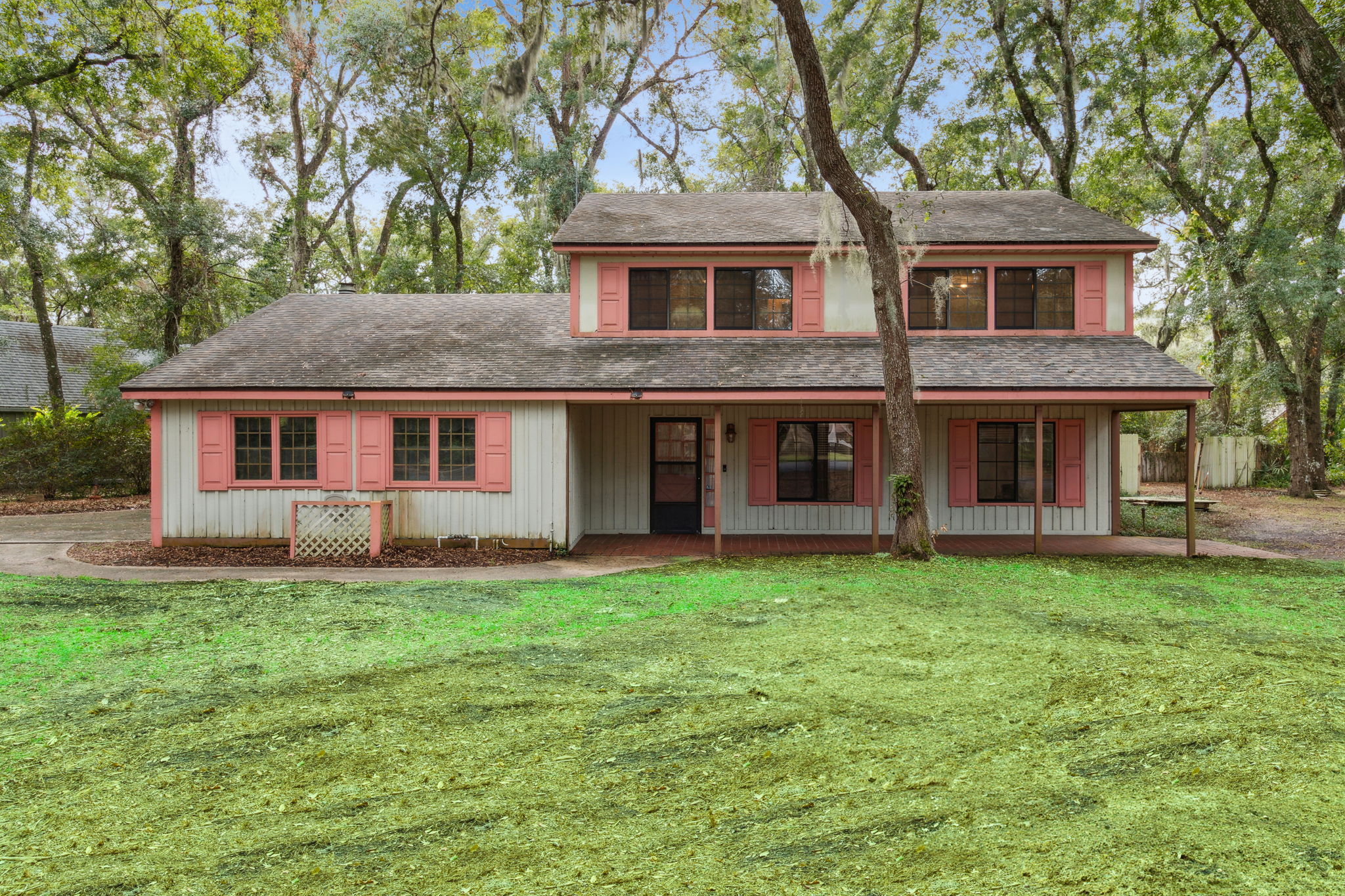 Welcome to 300 Raintree Trail