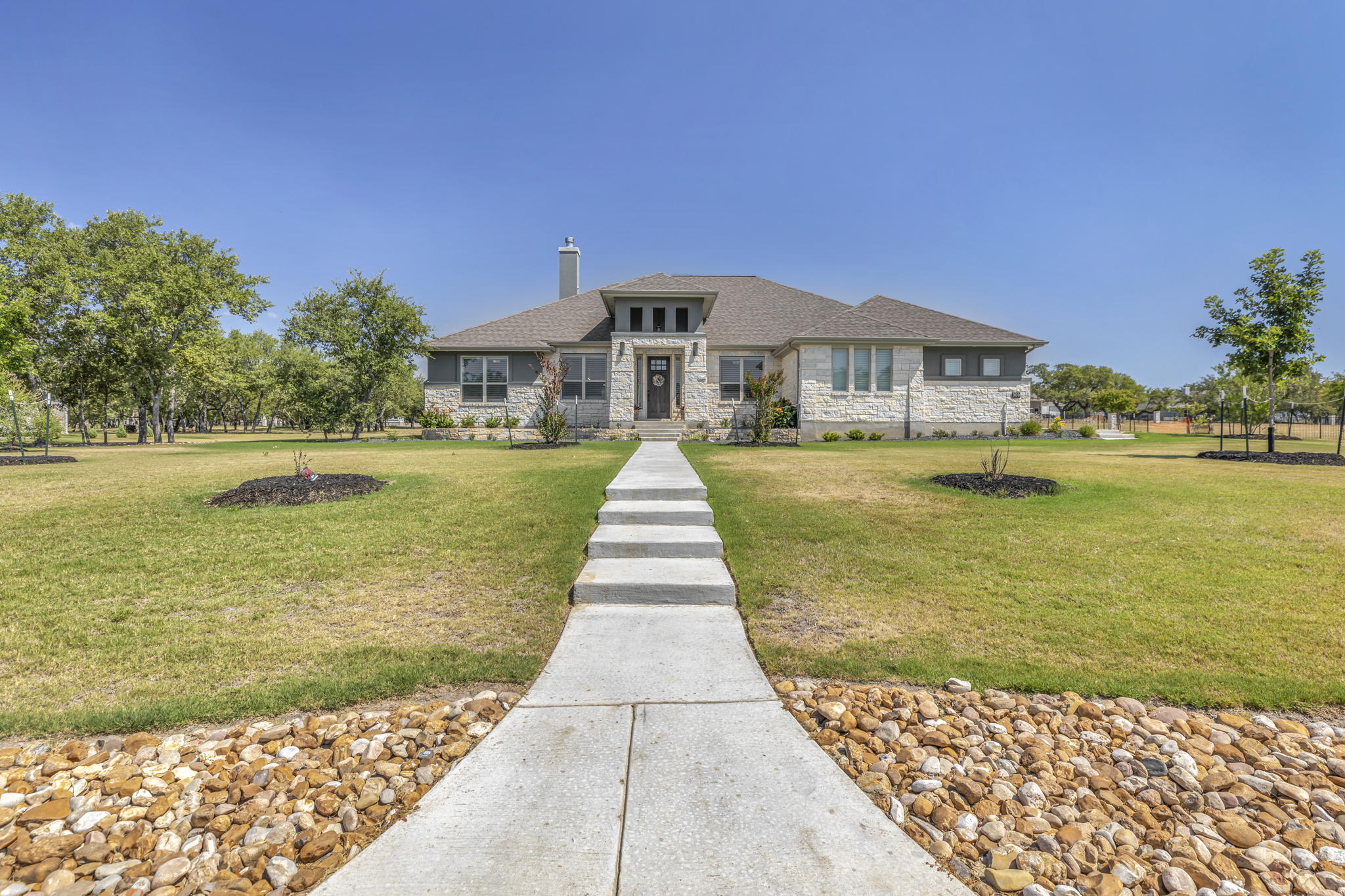 300 Red Mulberry Wy, Liberty Hill, TX 78642