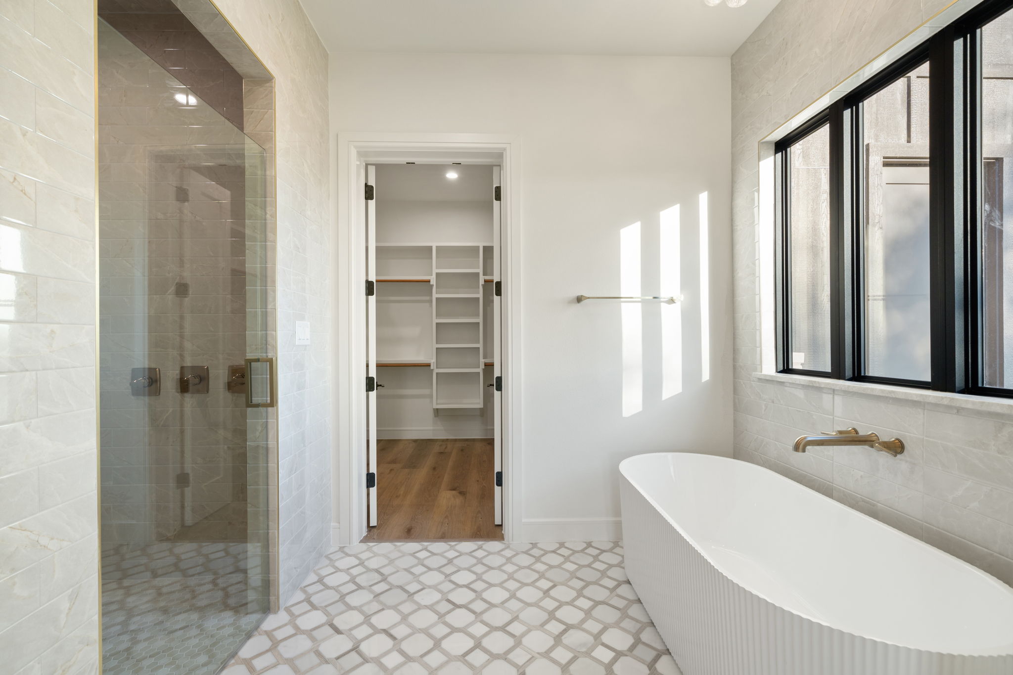 300 Ryker Ln - Image 64