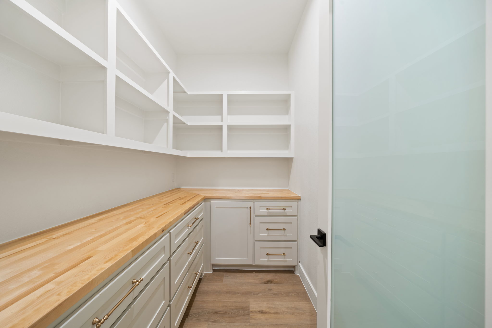 300 Ryker Ln - Image 52