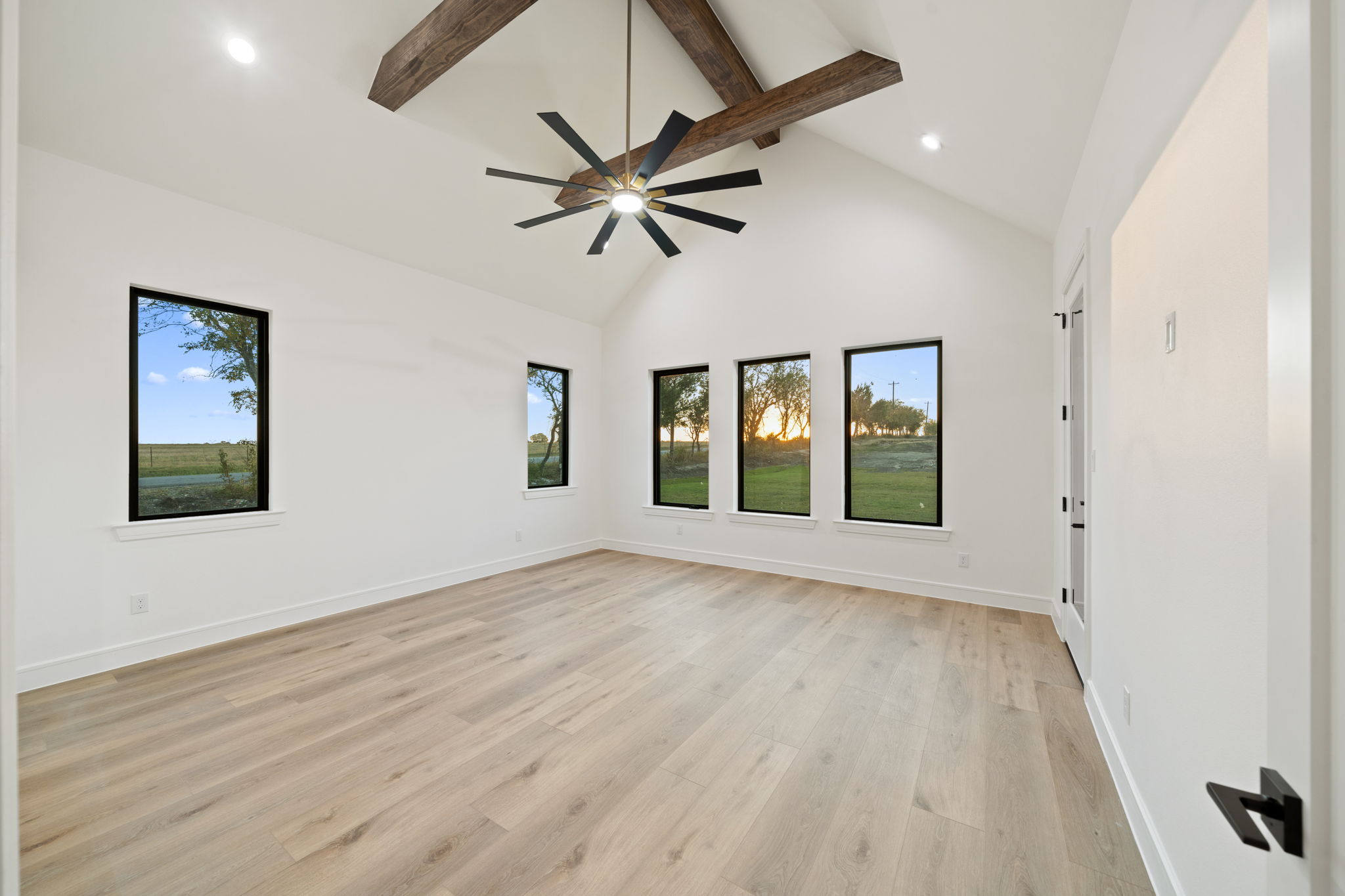 300 Ryker Ln - Image 75