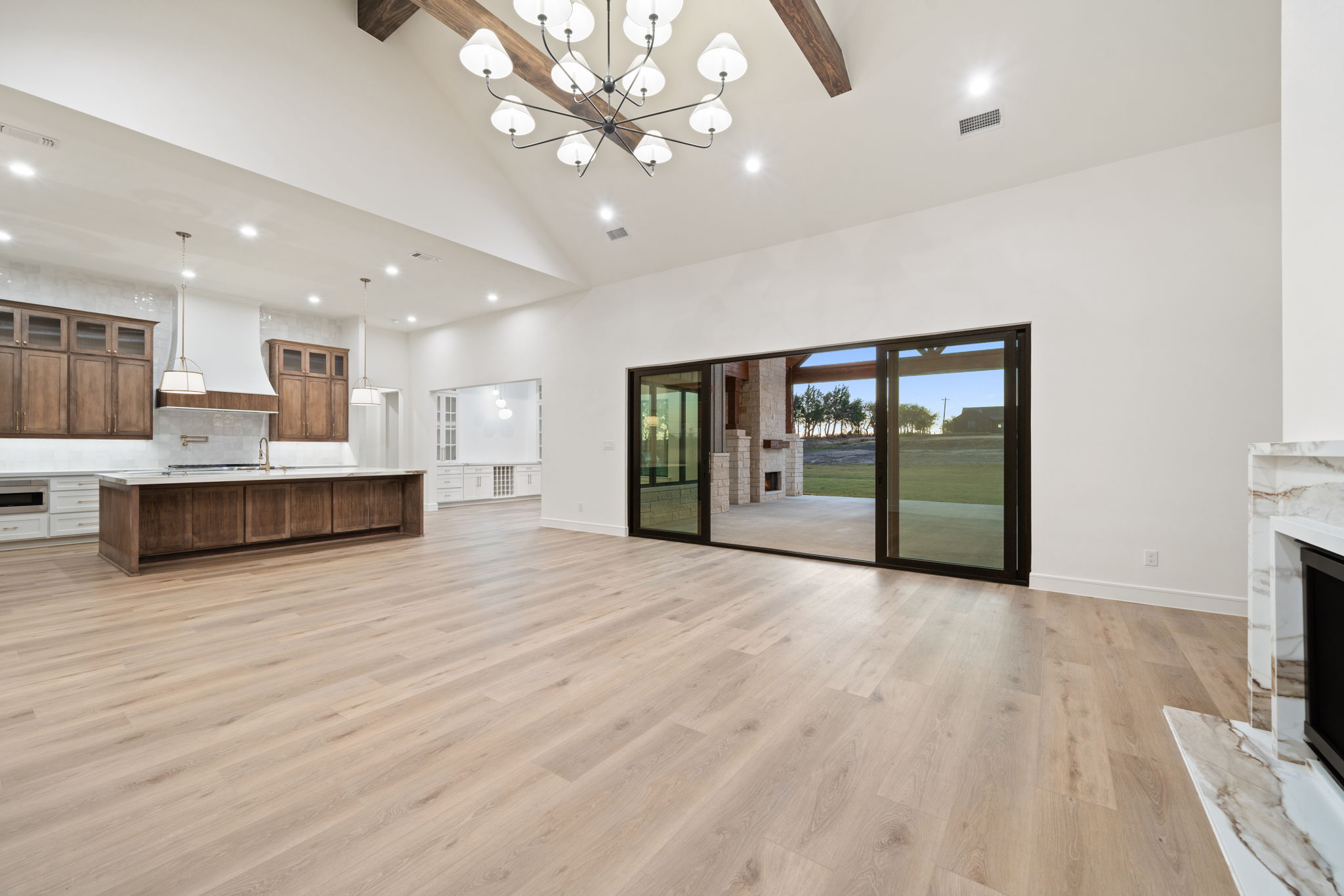 300 Ryker Ln - Image 77