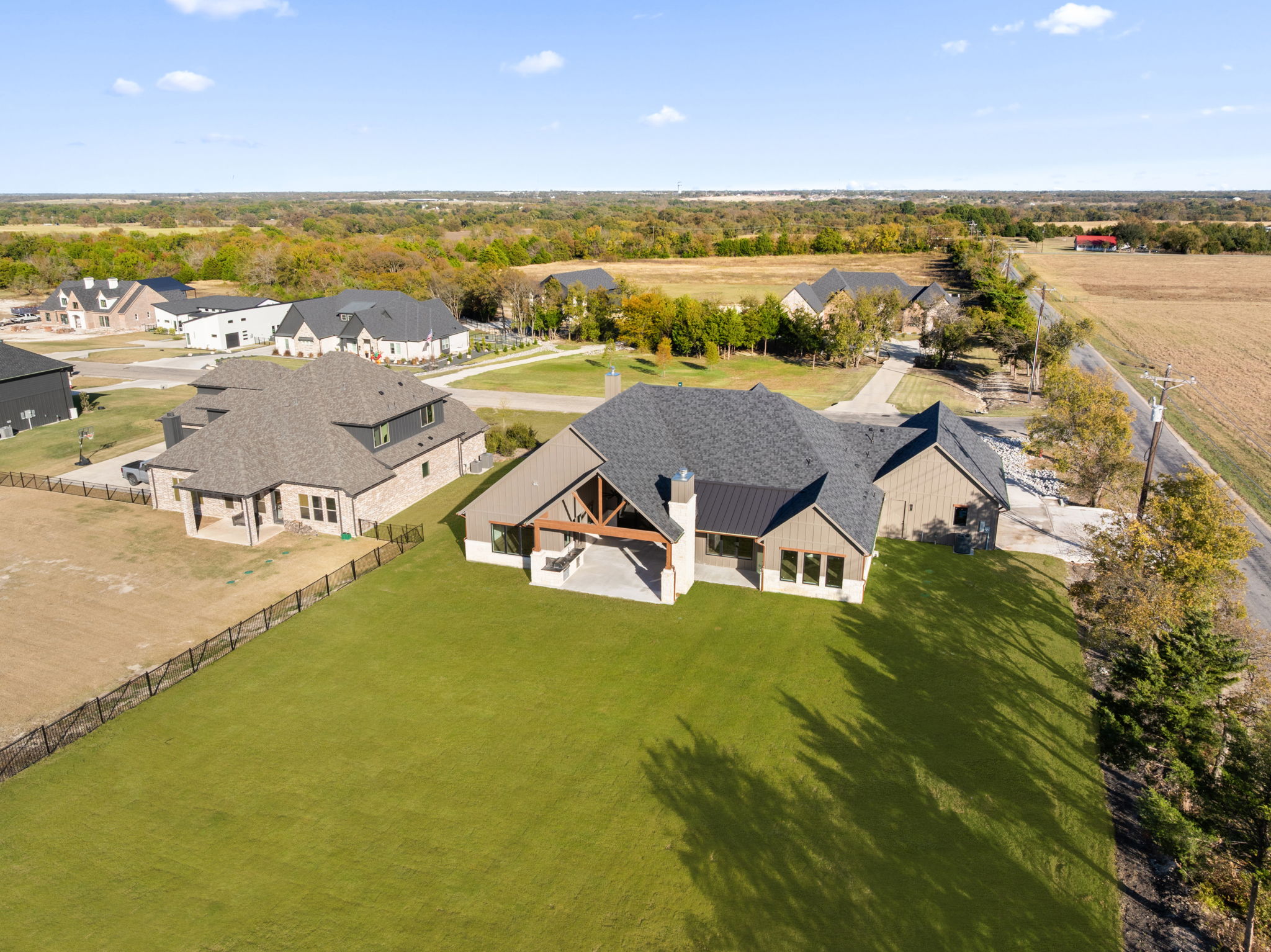 300 Ryker Ln - Image 6