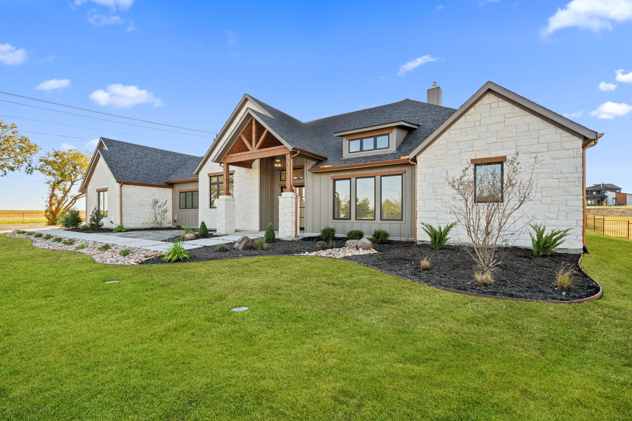 300 Ryker Ln - Image 28