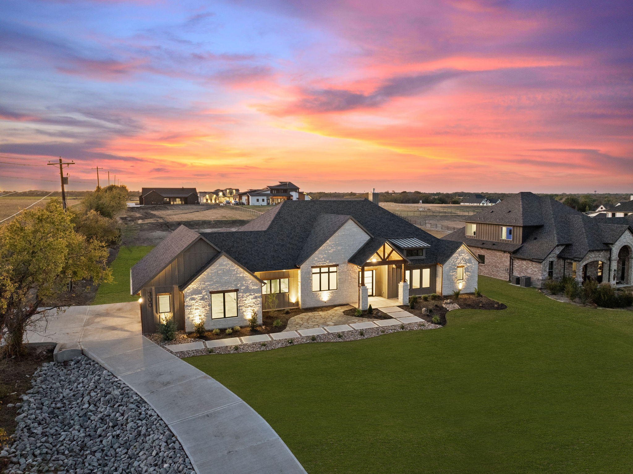 300 Ryker Ln - Image 23