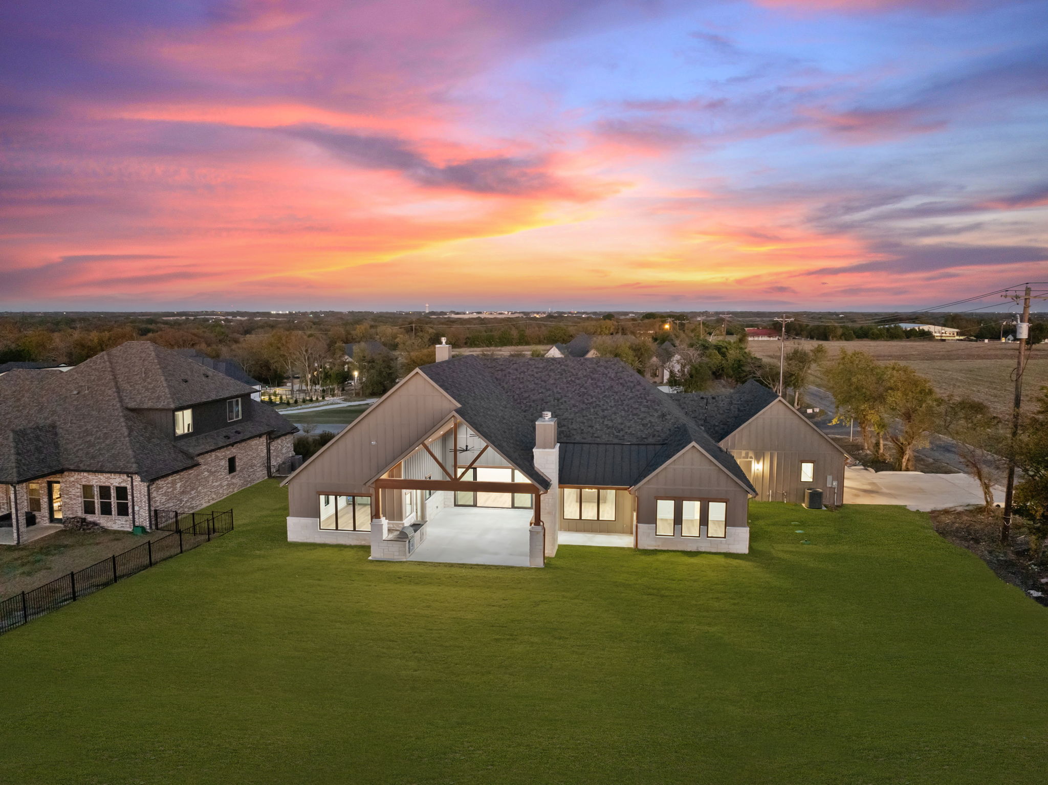 300 Ryker Ln - Image 12