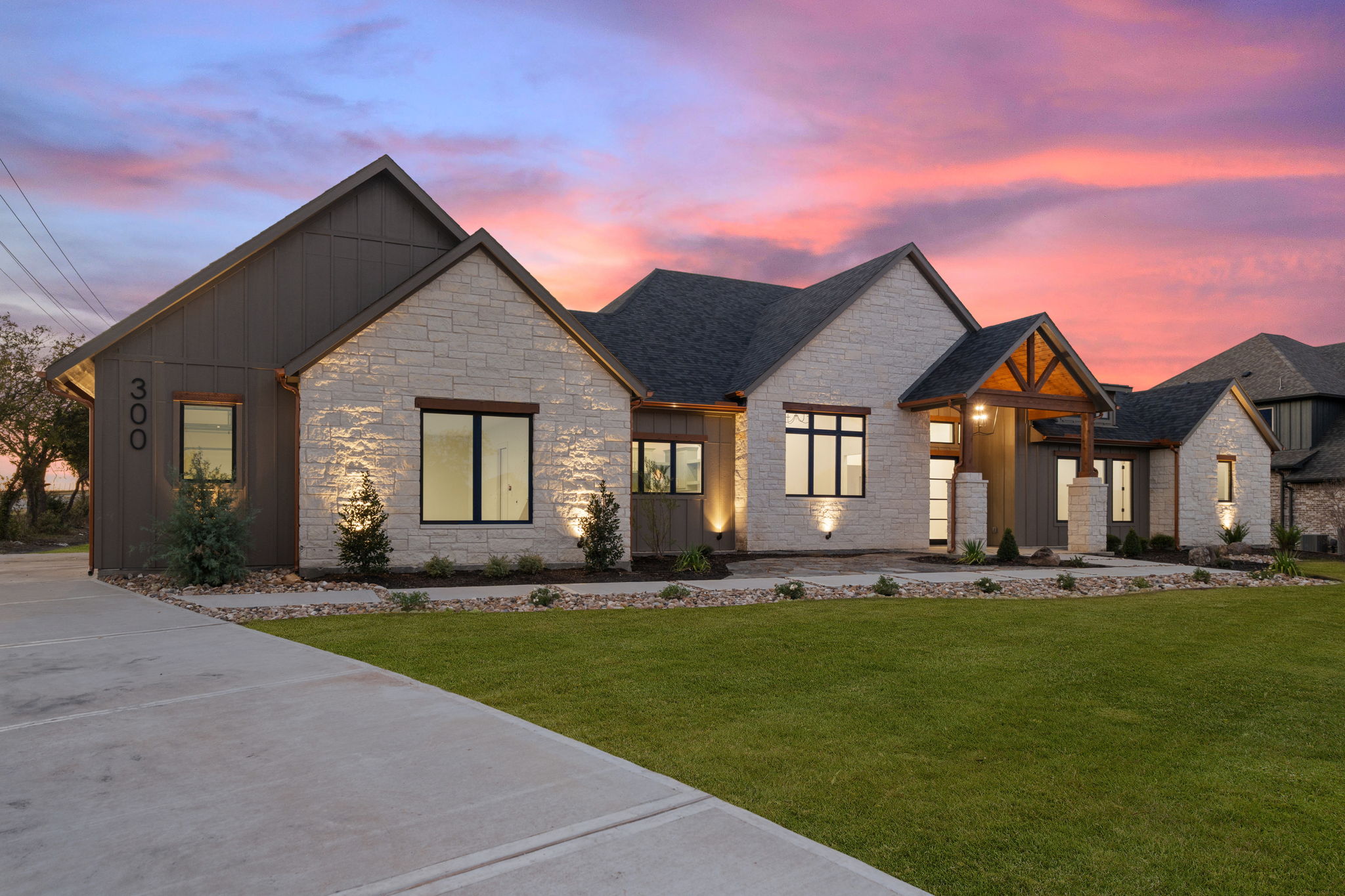 300 Ryker Ln - Image 33