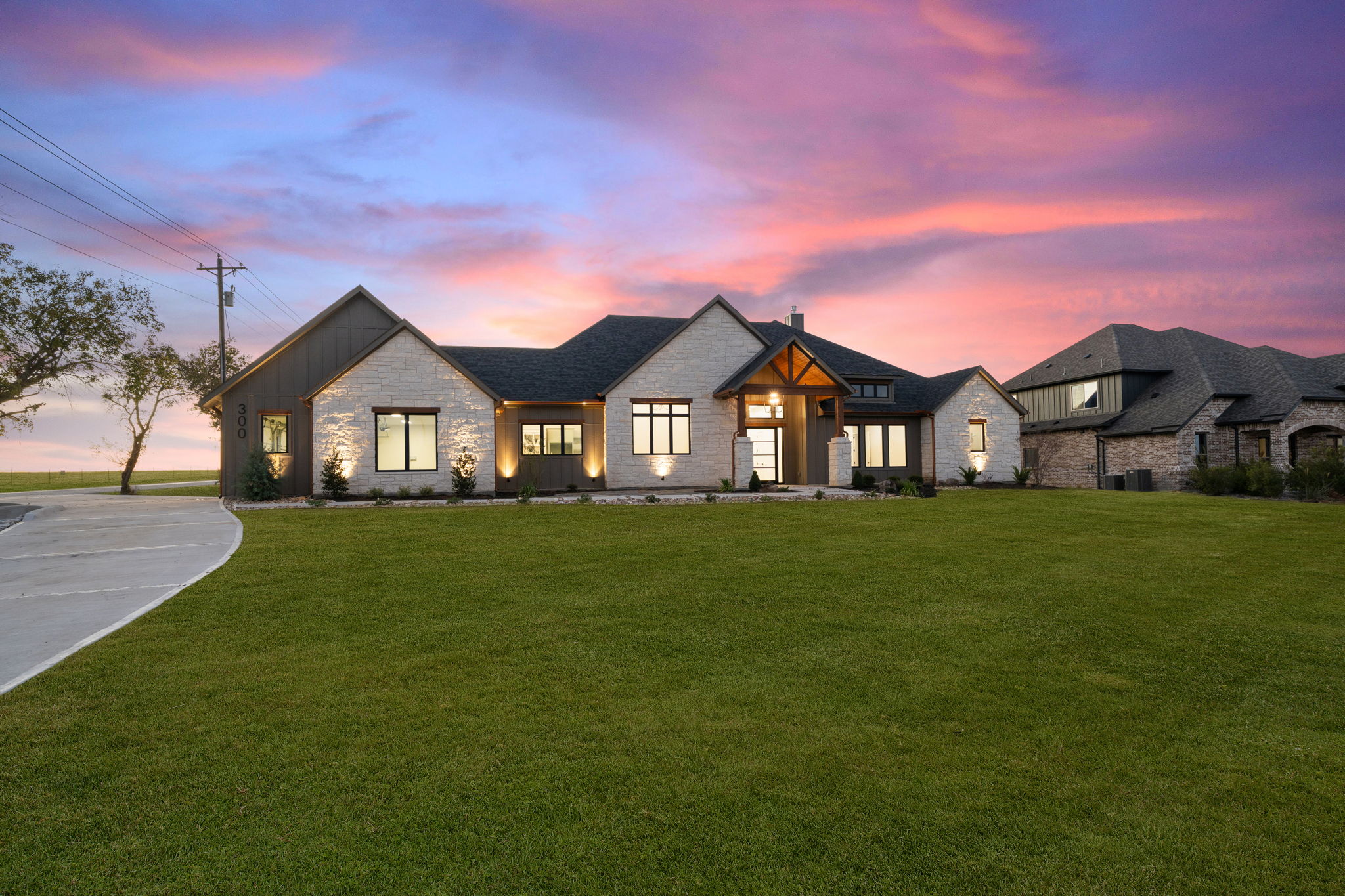 300 Ryker Ln - Image 14