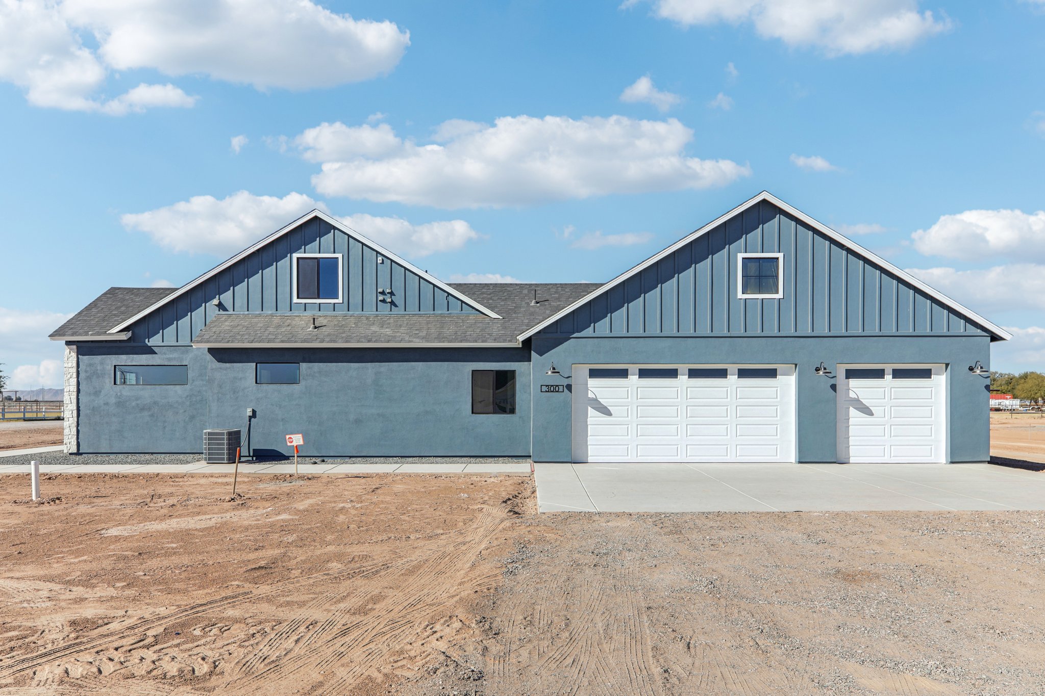 S Charleston Ct-002.jpg