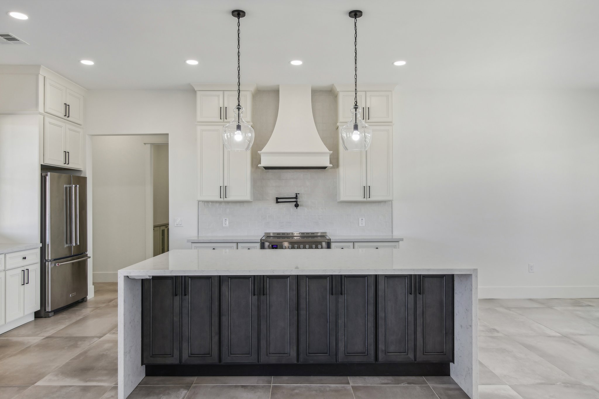 S Charleston Ct-013.jpg