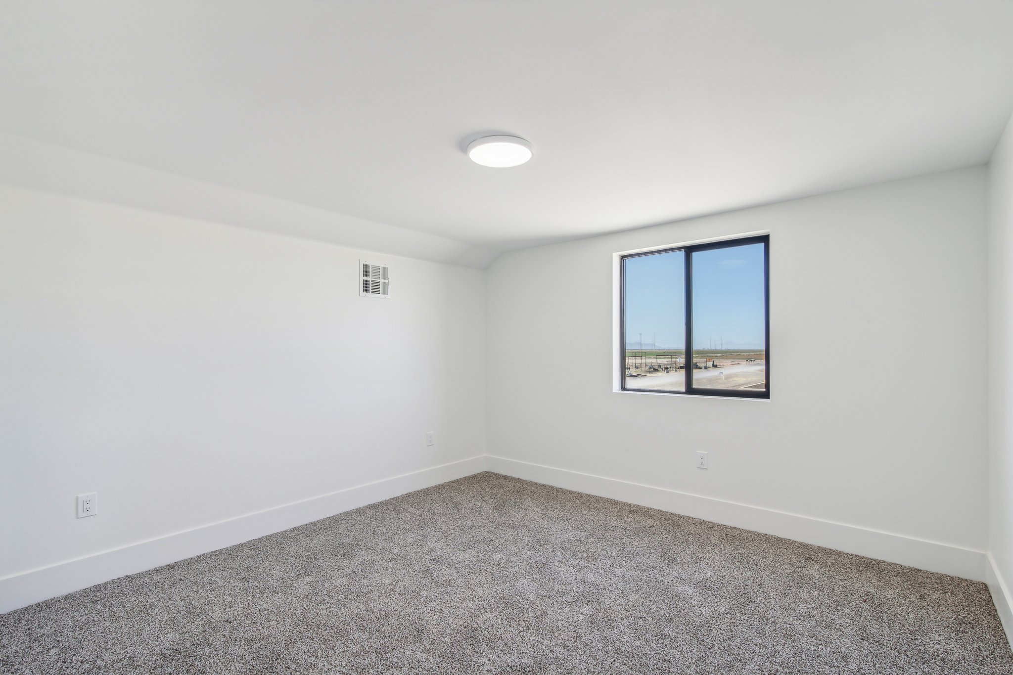 S Charleston Ct-036.jpg