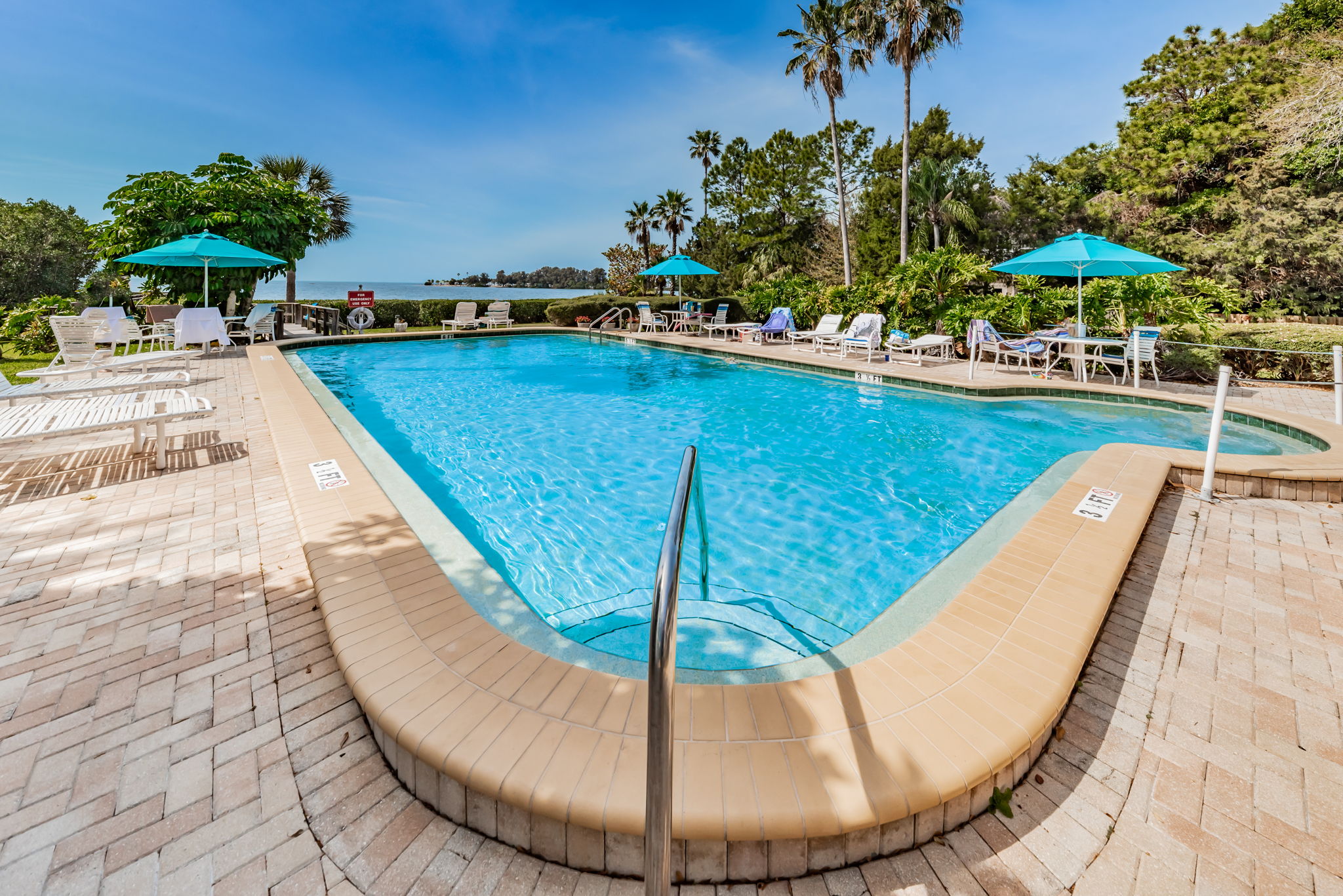 3-Sunset Shores Pool