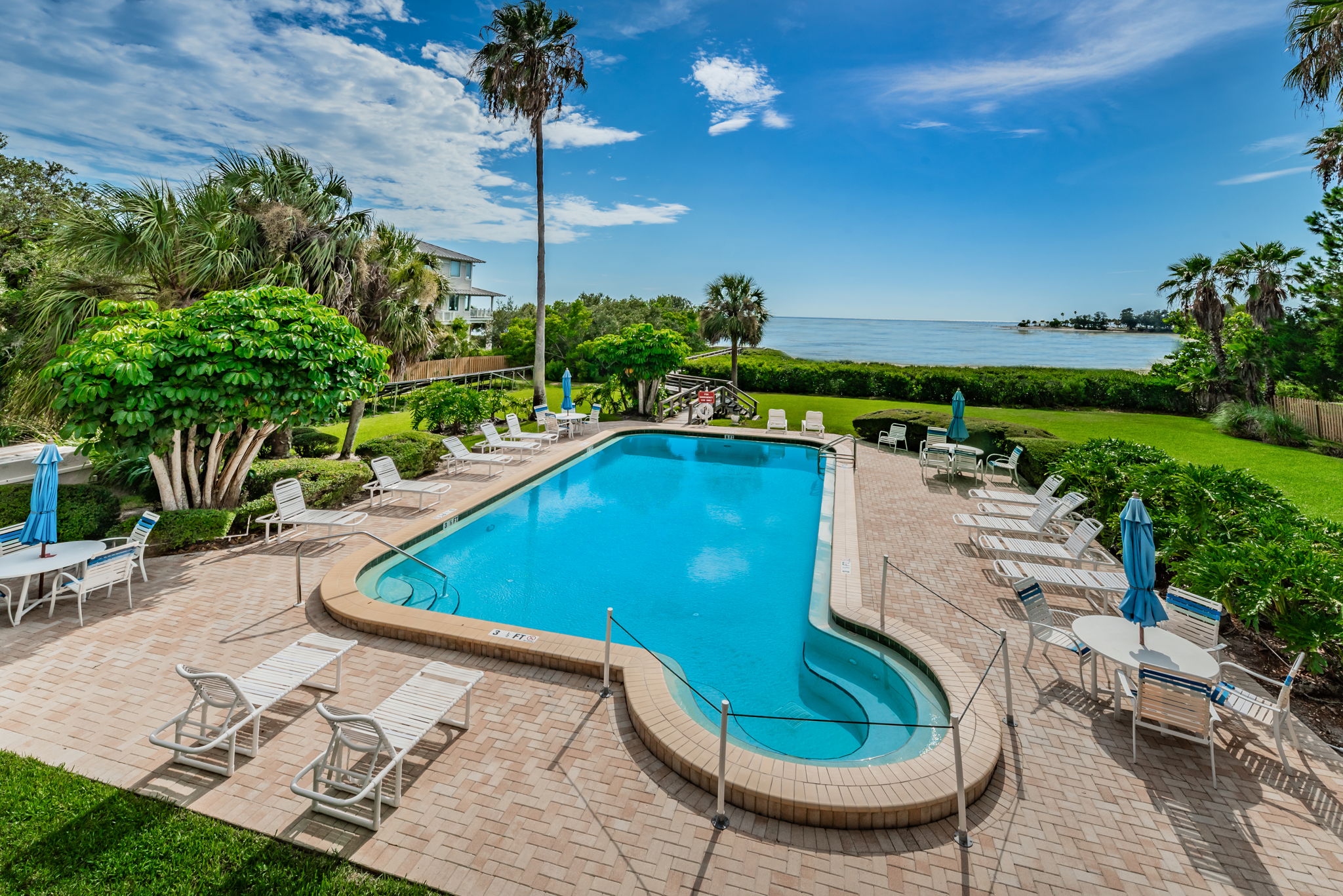 17-Clubhouse Balcony View