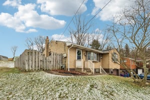 Sherrie Dr-S1701-004.jpg