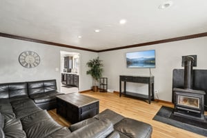 Sherrie Dr-S1701-014.jpg