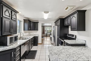 Sherrie Dr-S1701-018.jpg