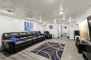 Sherrie Dr-S1701-034.jpg