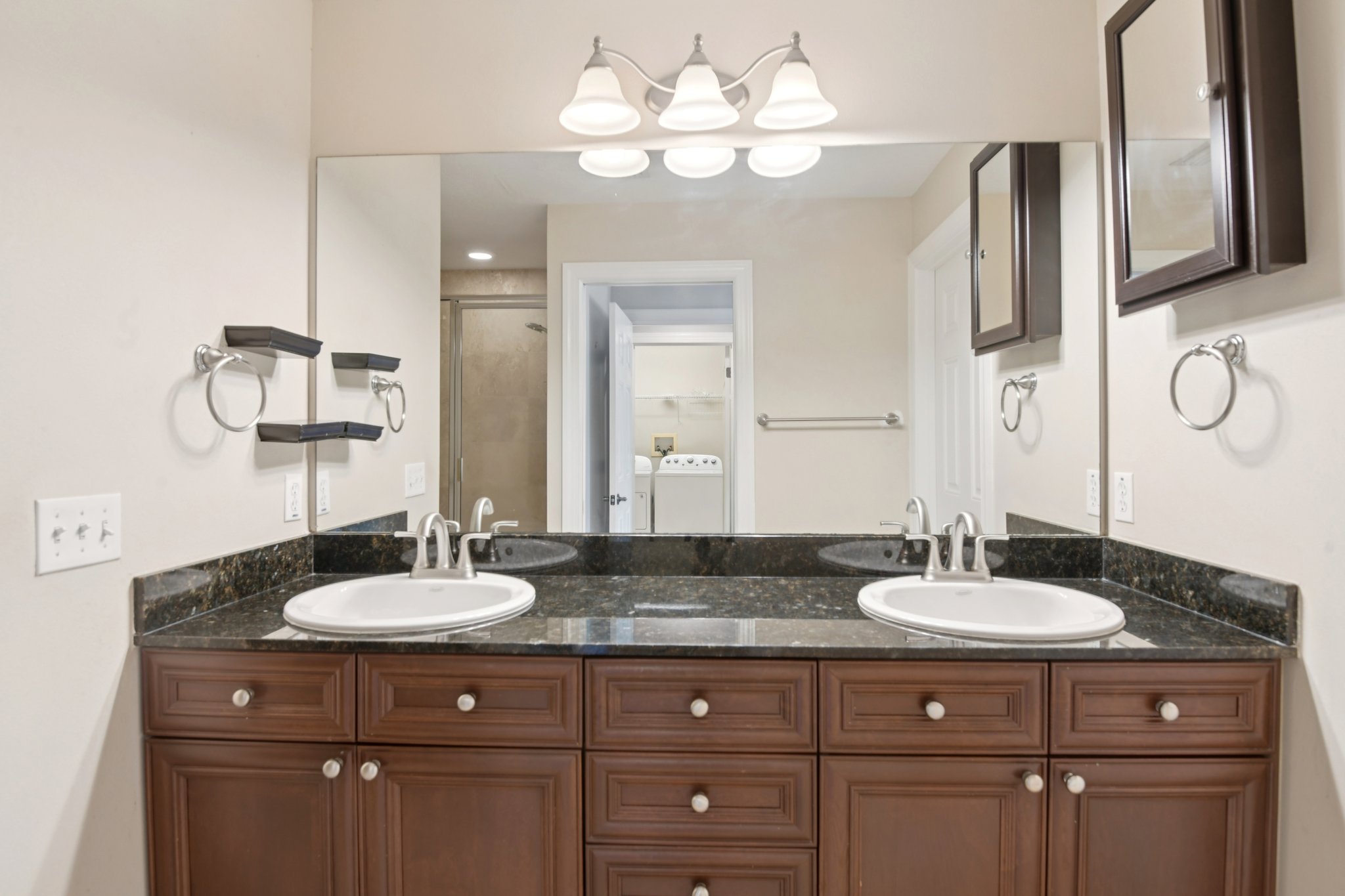 Valencia Cir-S1203-021.jpg