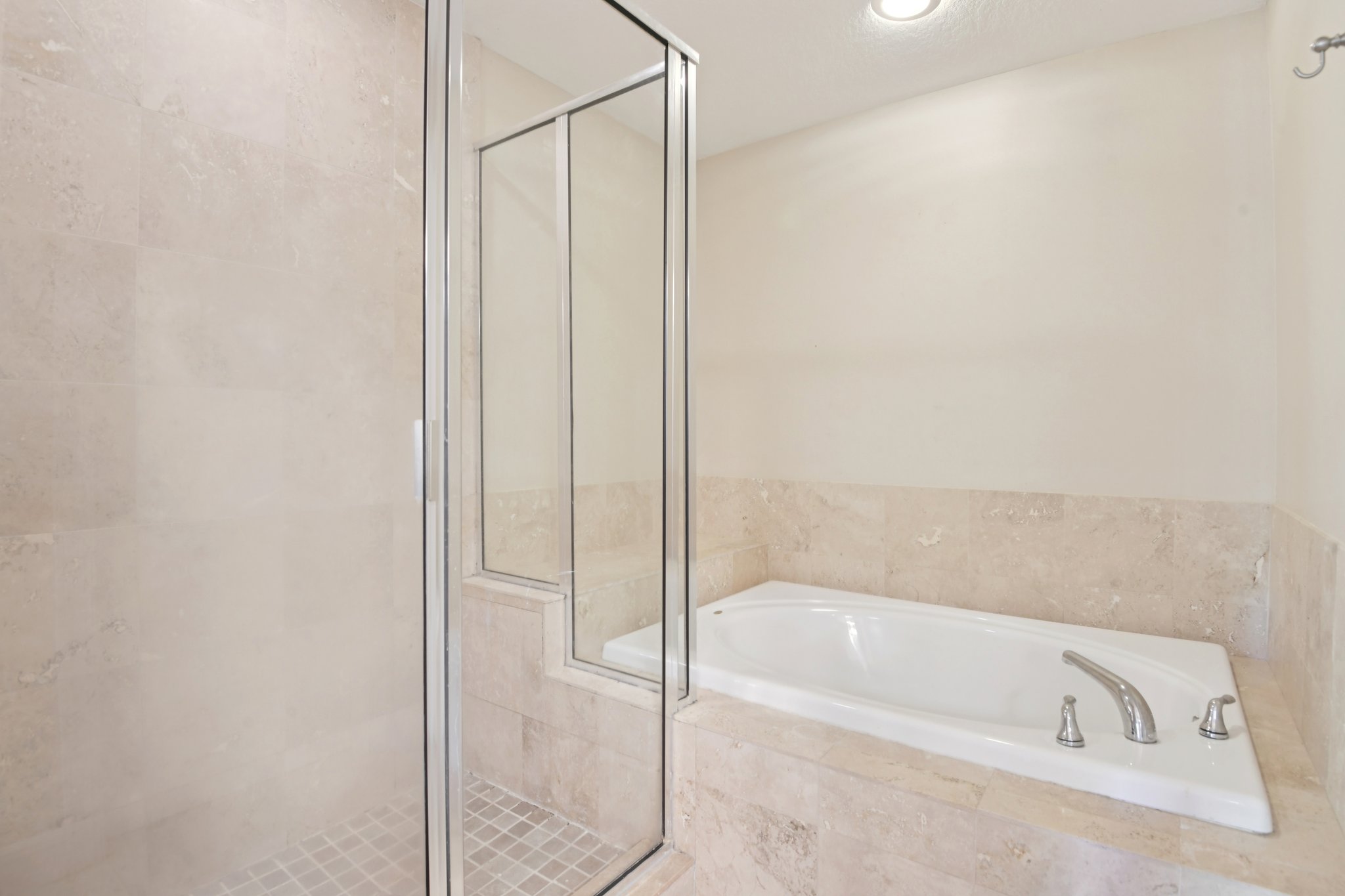 Valencia Cir-S1203-023.jpg