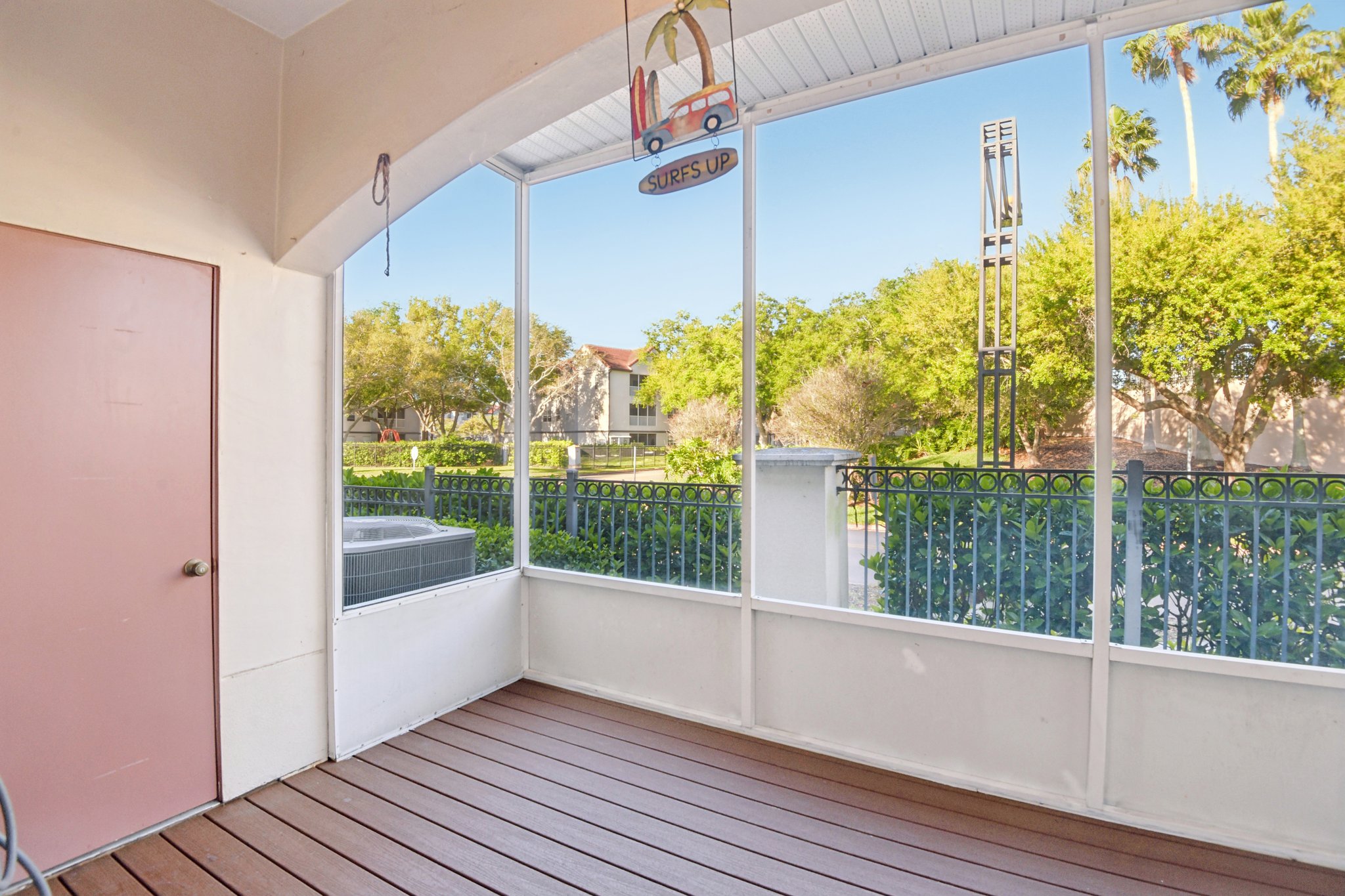 Valencia Cir-S1203-036.jpg