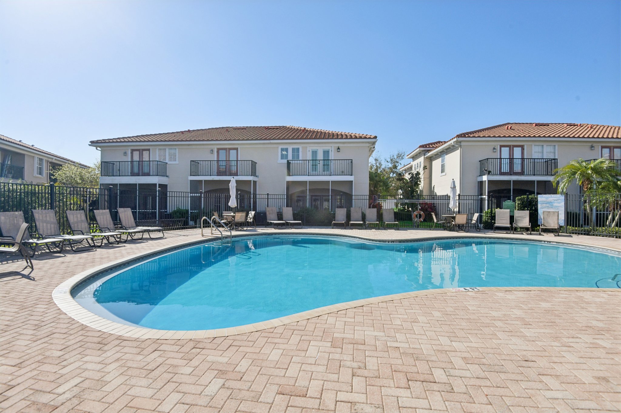 Valencia Cir-1203-910.jpg