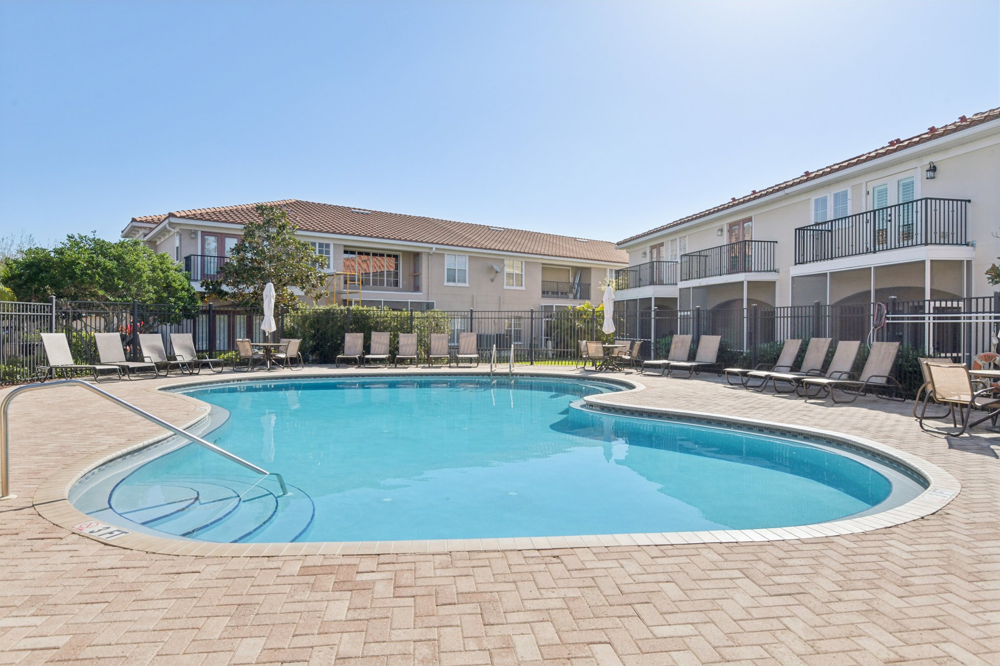 Valencia Cir-1203-913.jpg