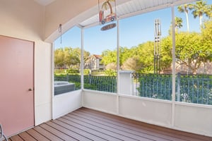 Valencia Cir-S1203-036.jpg