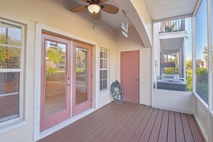 Valencia Cir-S1203-037.jpg