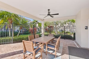 Valencia Cir-1203-908.jpg