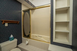 21-Bathroom