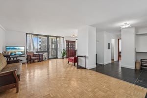 Winston Dr-S0310-021.jpg