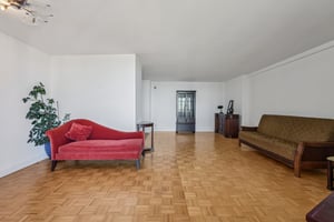 Winston Dr-S0310-026.jpg