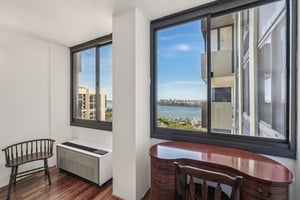 Winston Dr-S0310-044.jpg