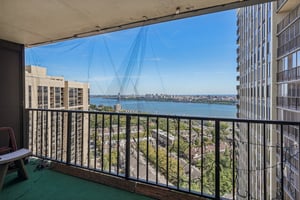 Winston Dr-S0310-052.jpg