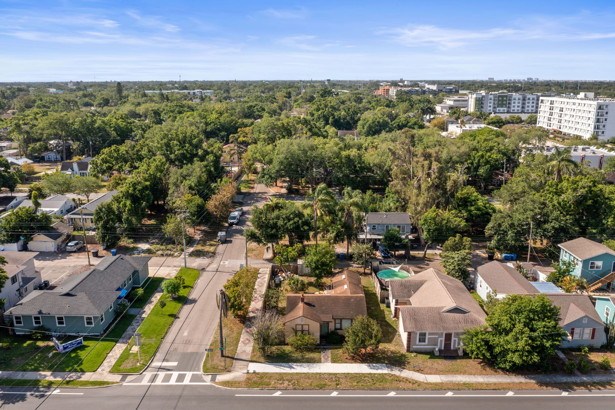 DRONE 3000 Fifth Ave N 003