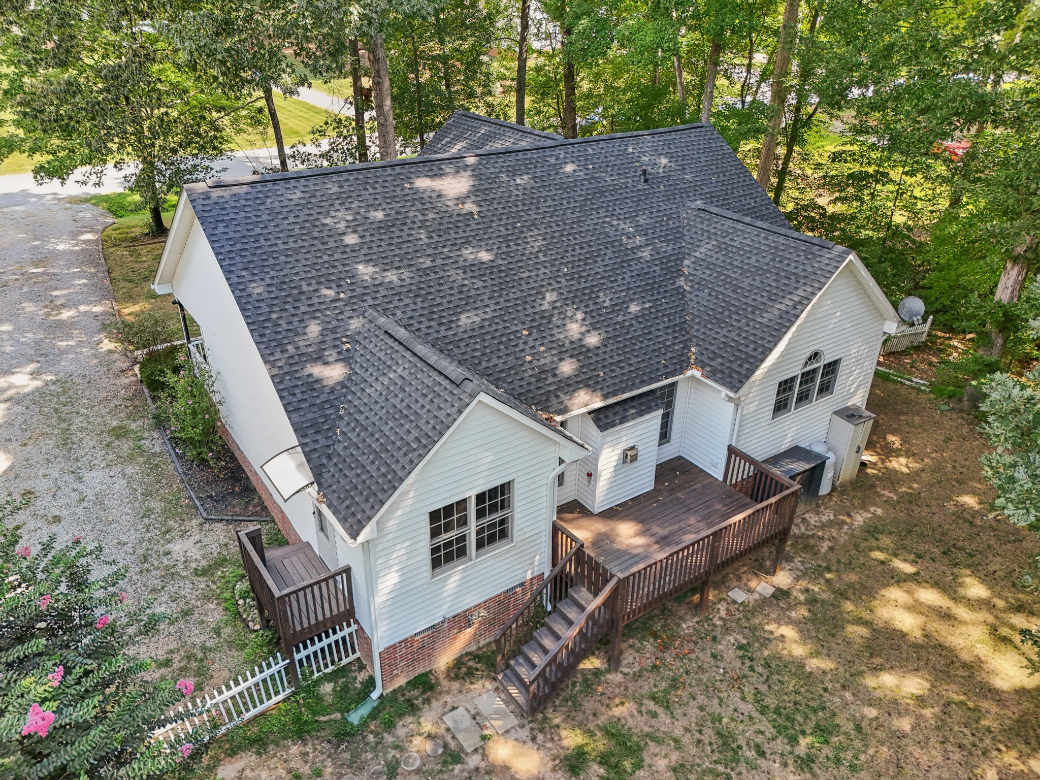 Beville Forest Dr-S2608-052.jpg