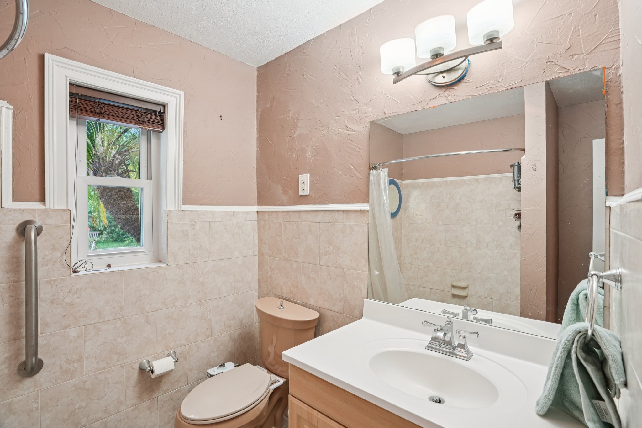 Dartmouth Ave N-S1508-021.jpg