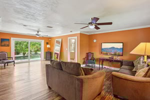 Dartmouth Ave N-S1508-008.jpg