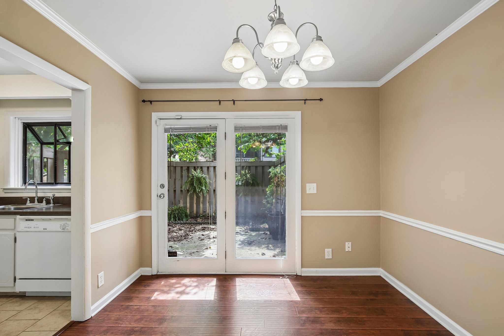 Hillsboro Pike 113-S1808-029.jpg